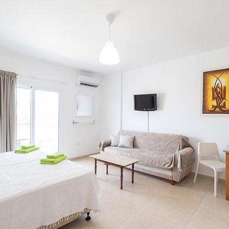 Christothea Apartments Ayia Napa Bagian luar foto