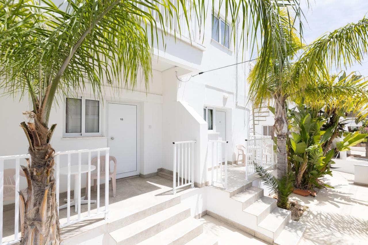Christothea Apartments Ayia Napa Bagian luar foto