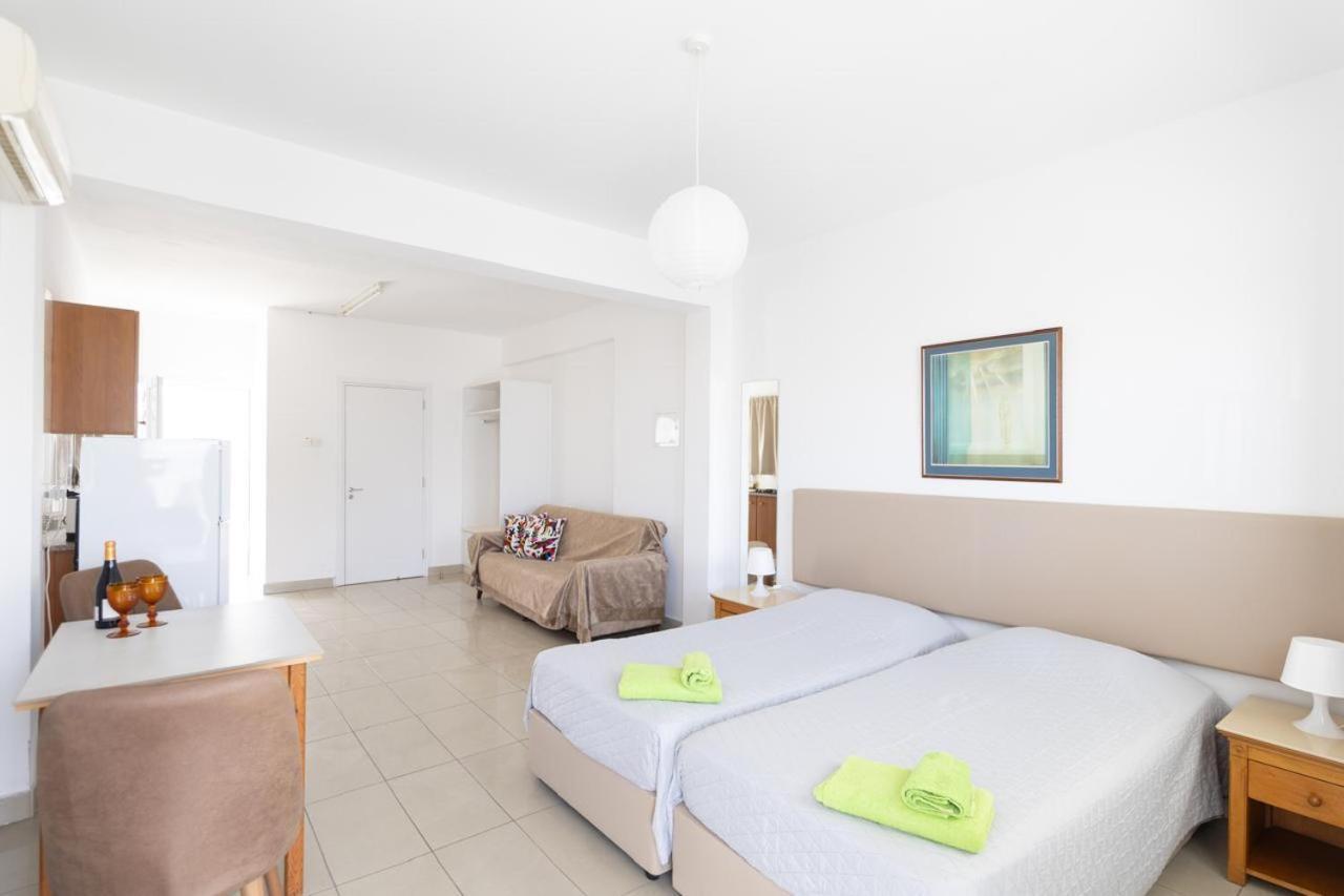 Christothea Apartments Ayia Napa Ruang foto