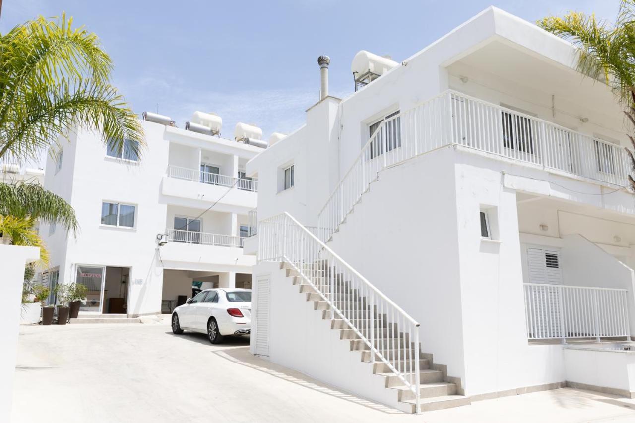 Christothea Apartments Ayia Napa Bagian luar foto